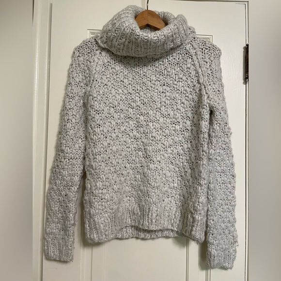 Chelsea & Theodore White Cowl Neck Sweater - Picture 1 of 4